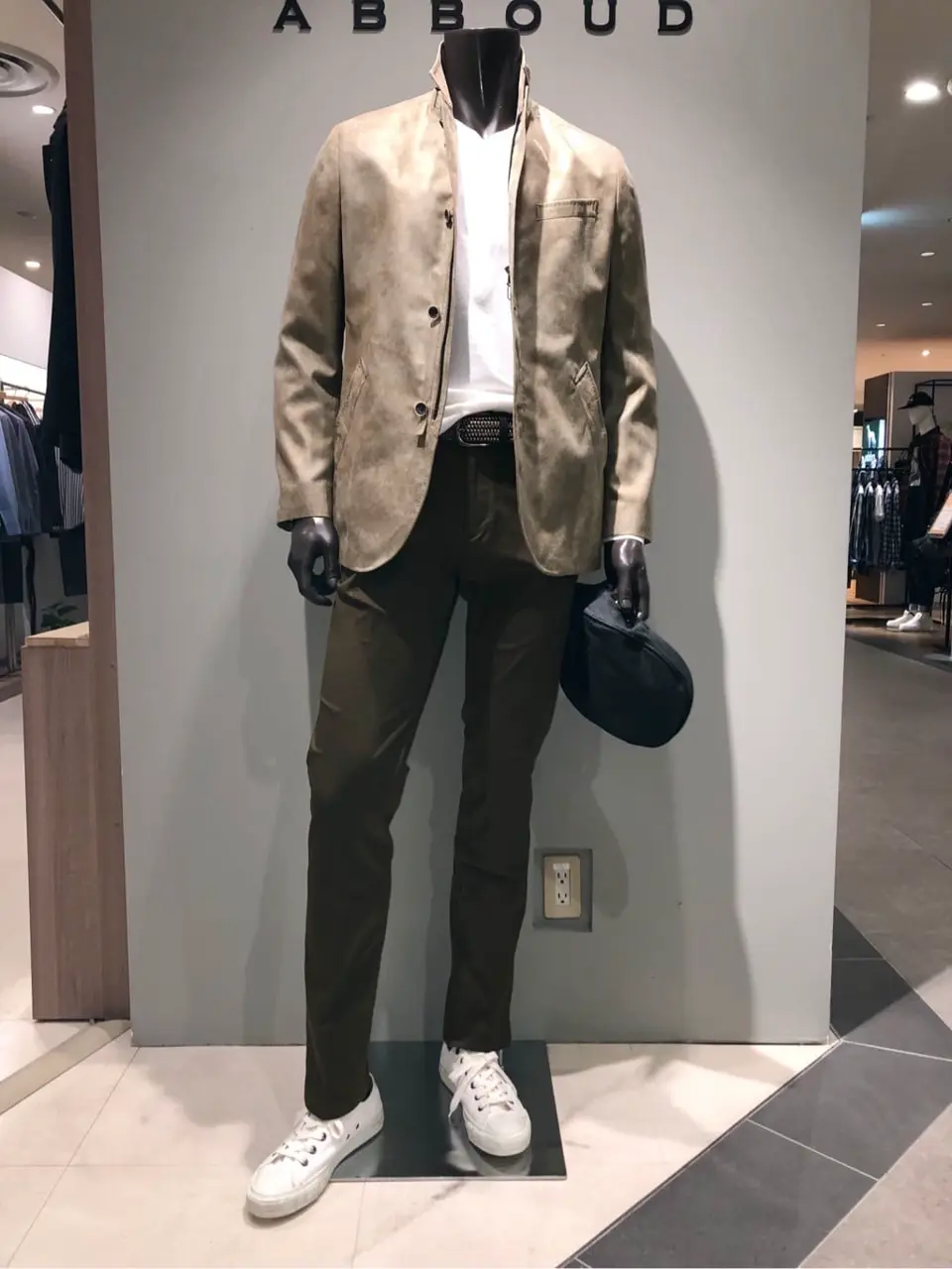 JOSEPH ABBOUD 川田 コーディネート画像