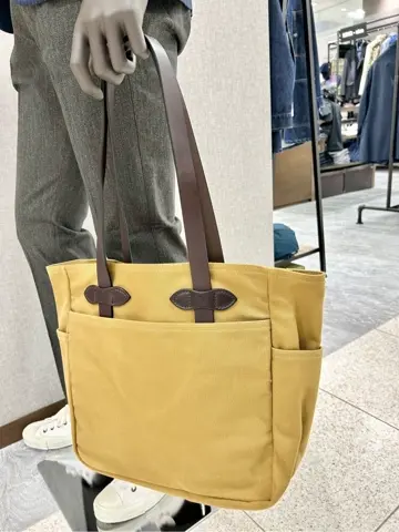 JOSEPH ABBOUD 上田 コーディネート画像