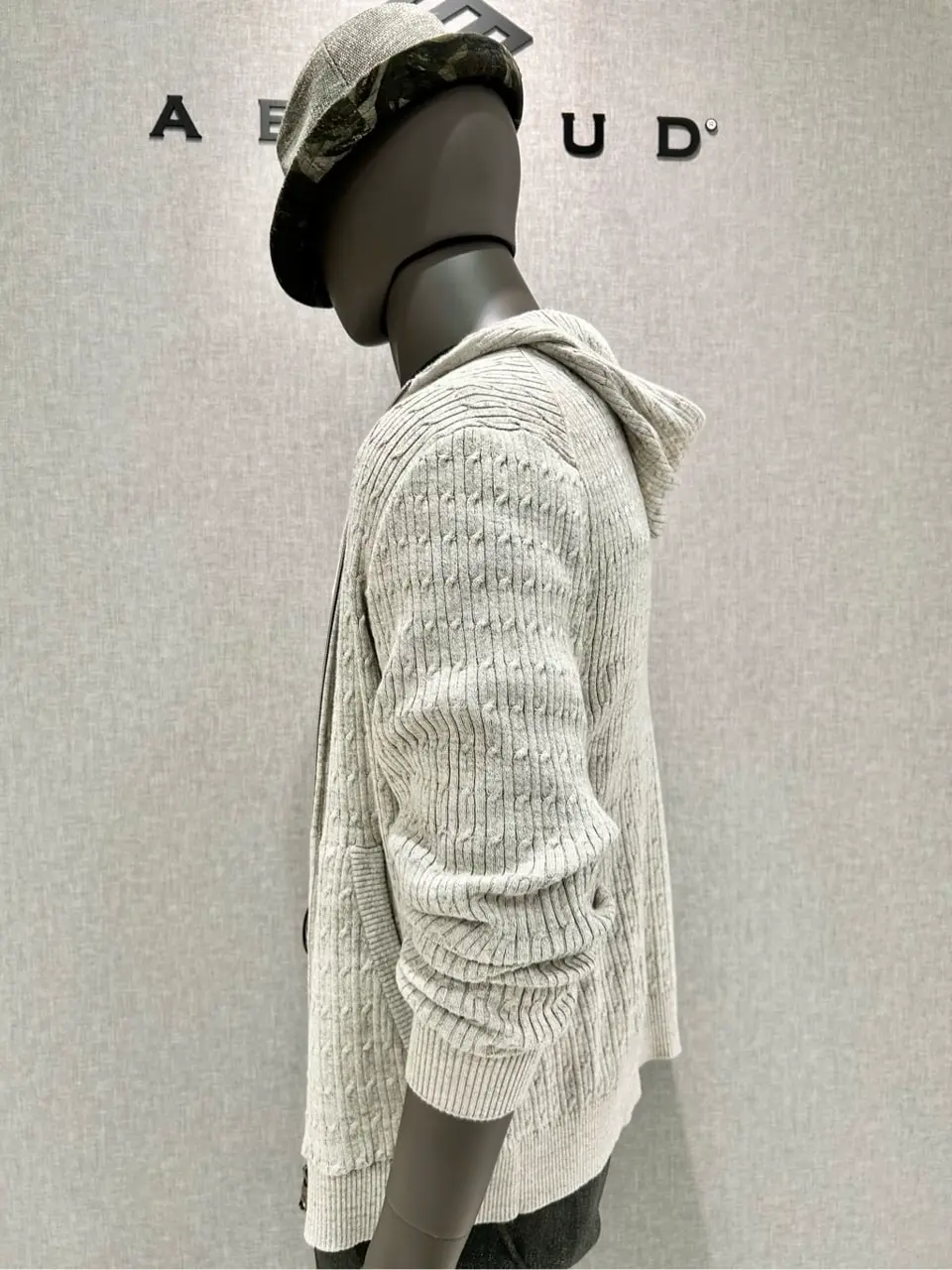 JOSEPH ABBOUD 上田 コーディネート画像