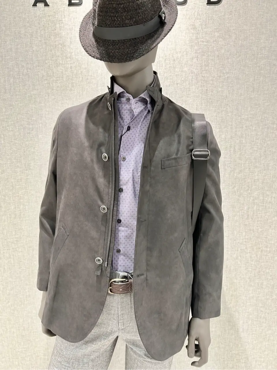 JOSEPH ABBOUD 上田 コーディネート画像