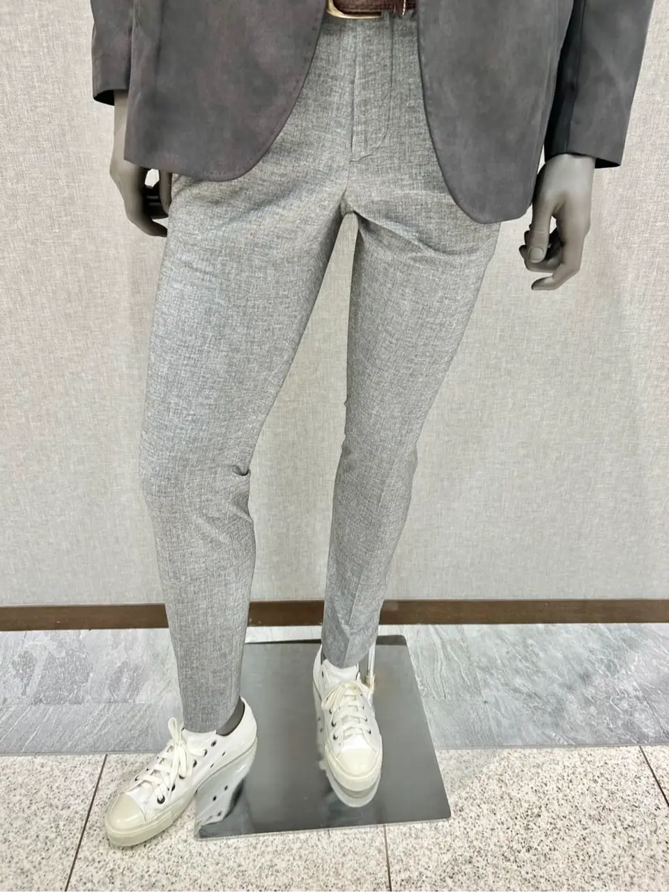 JOSEPH ABBOUD 上田 コーディネート画像