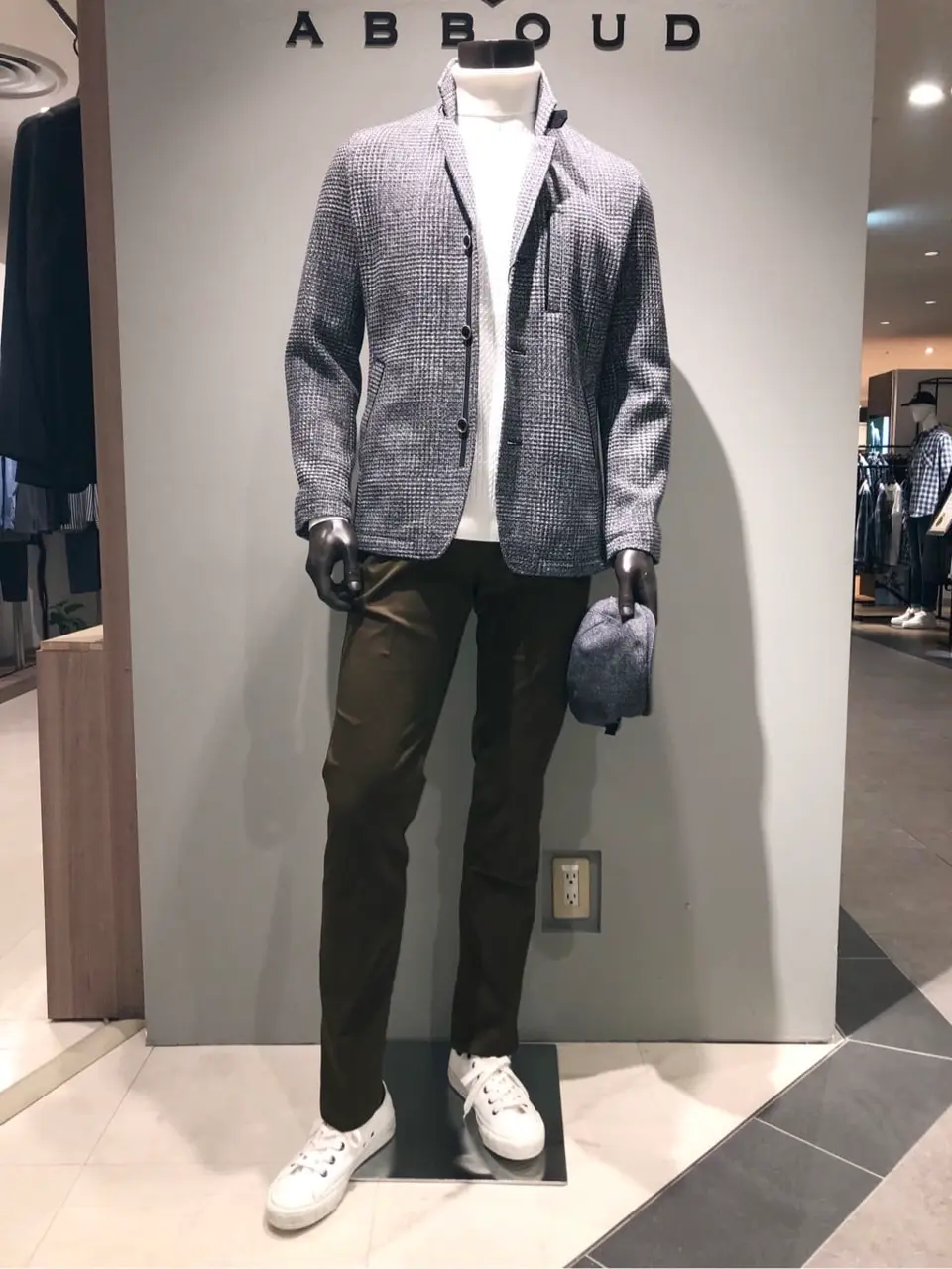 JOSEPH ABBOUD 川田 コーディネート画像