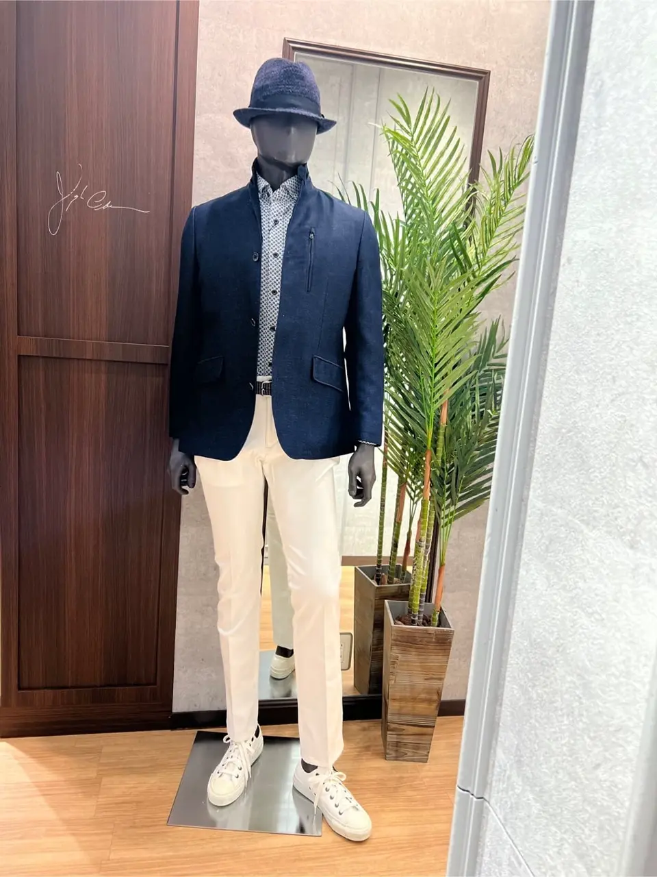 JOSEPH ABBOUD 上條 コーディネート画像