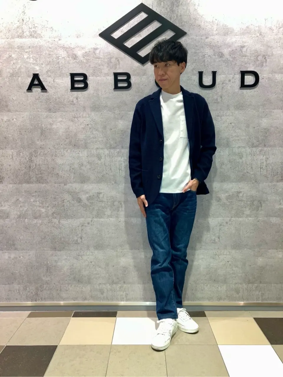 JOSEPH ABBOUD 足立 コーディネート画像