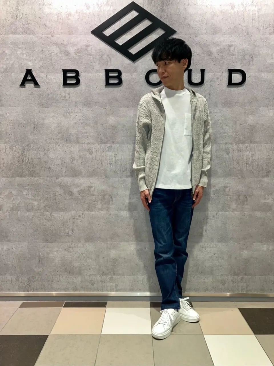 JOSEPH ABBOUD 足立 コーディネート画像