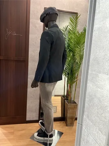 JOSEPH ABBOUD 上條 コーディネート画像