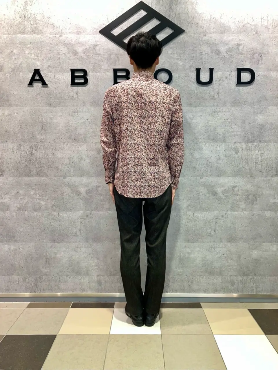 JOSEPH ABBOUD 足立 コーディネート画像