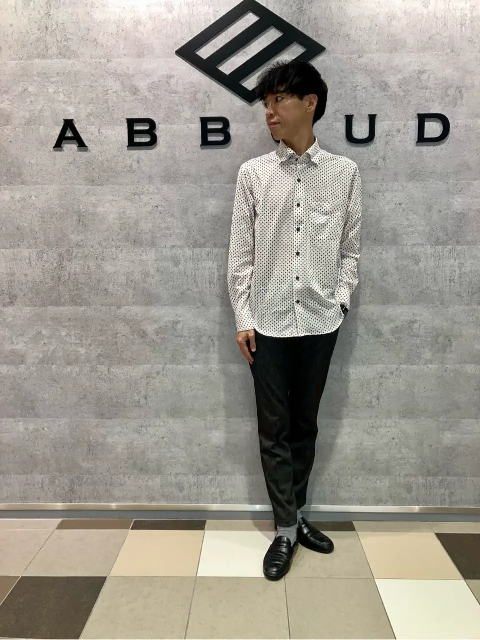 JOSEPH ABBOUD 足立 コーディネート画像