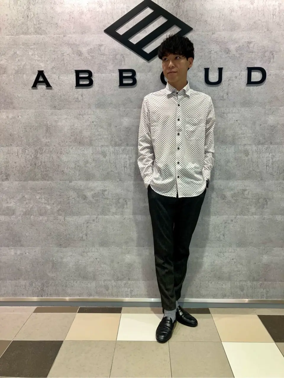 JOSEPH ABBOUD 足立 コーディネート画像