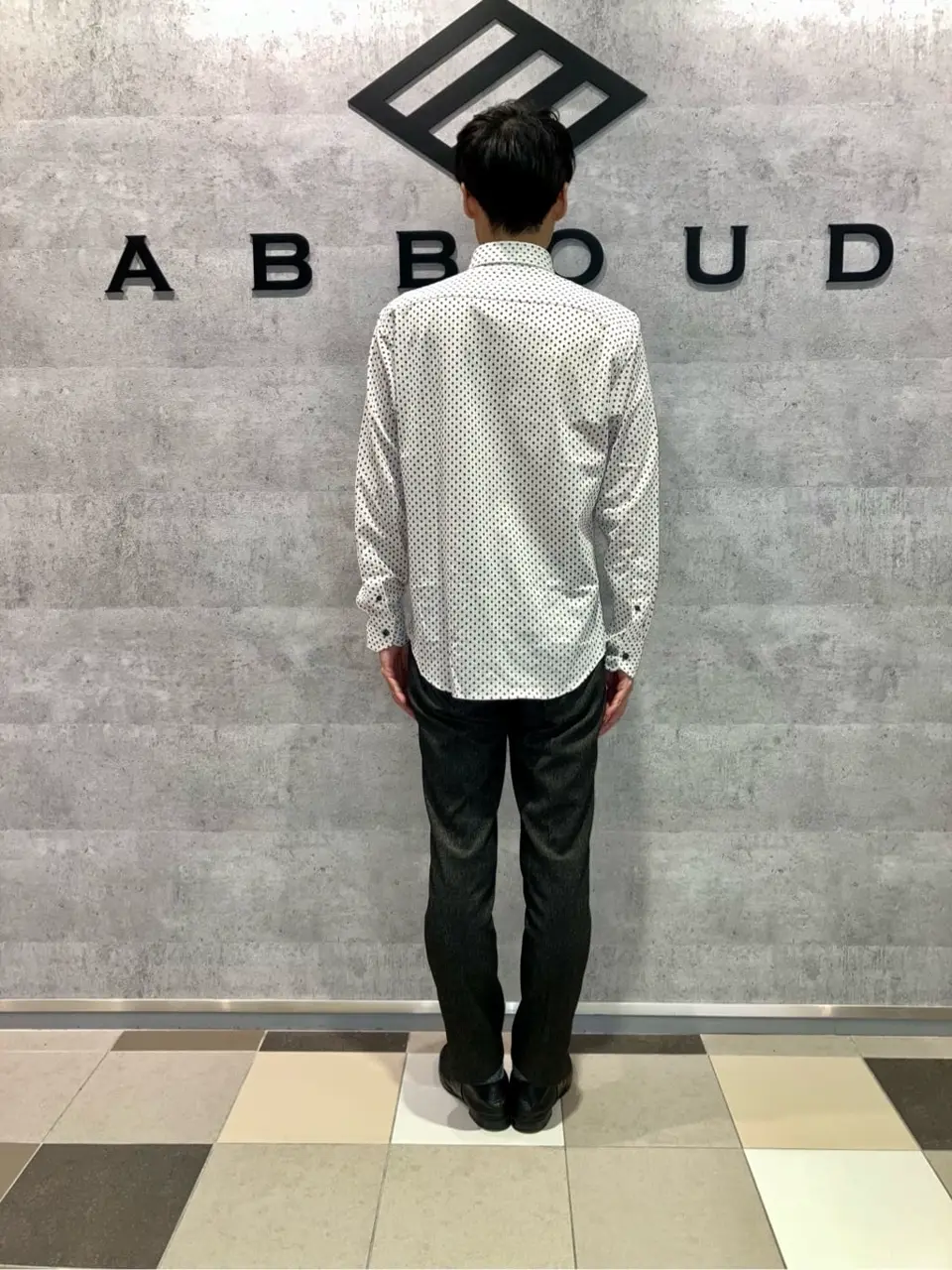 JOSEPH ABBOUD 足立 コーディネート画像