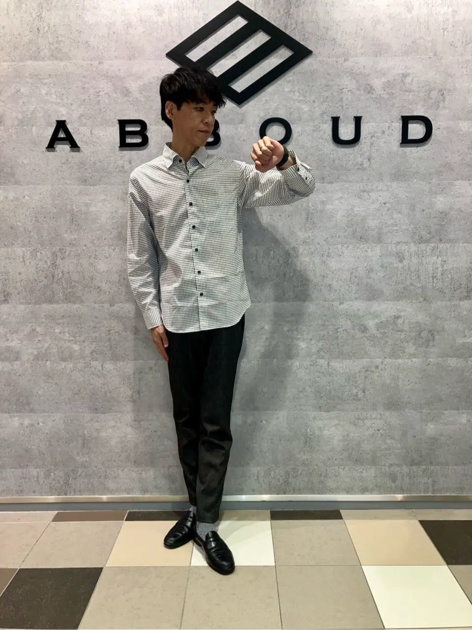 JOSEPH ABBOUD 足立 コーディネート画像