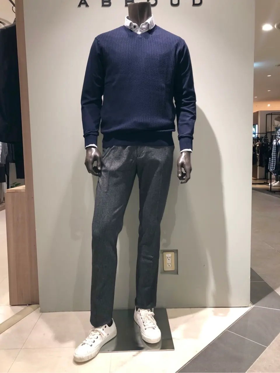 JOSEPH ABBOUD 川田 コーディネート画像