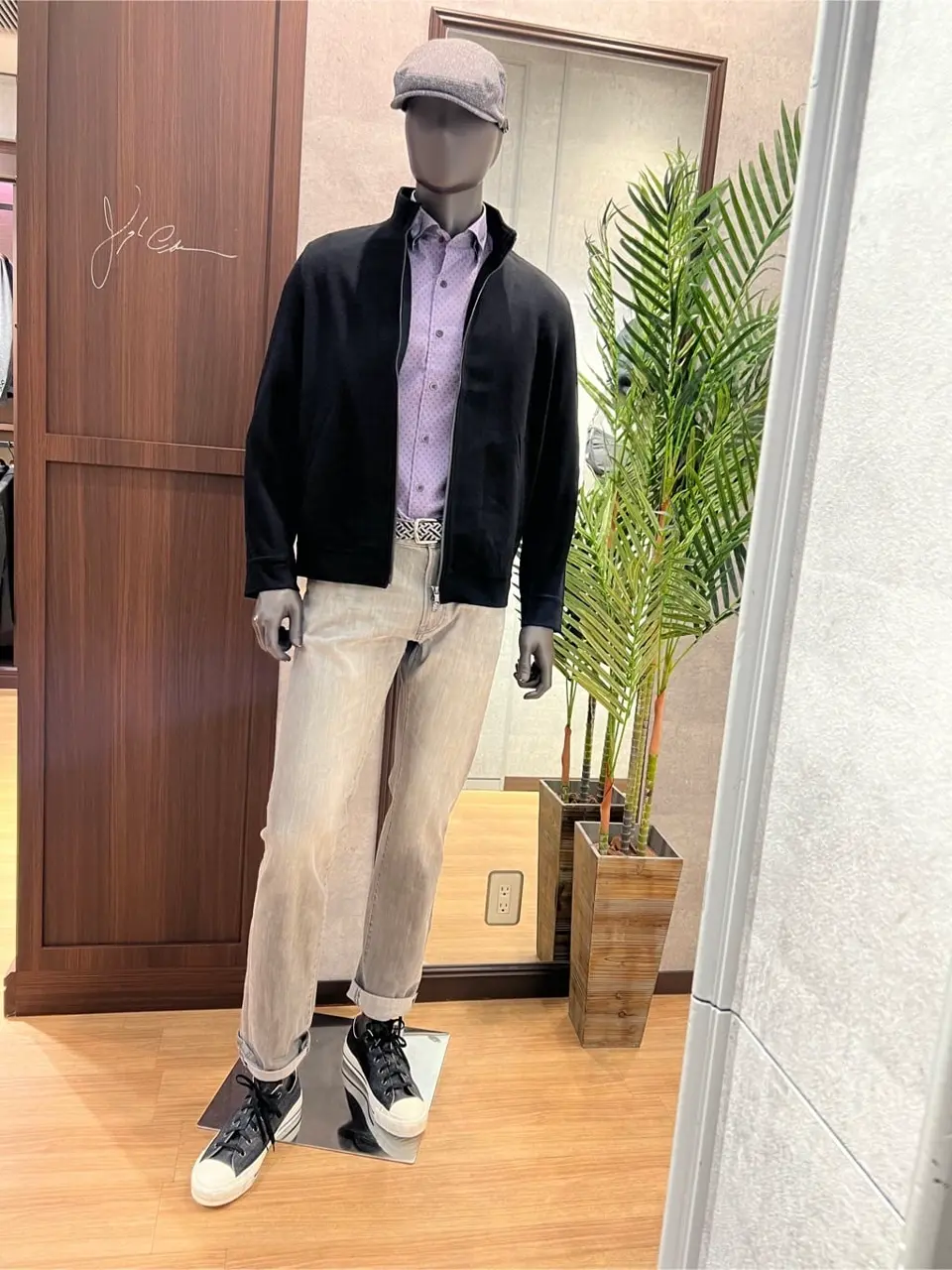 JOSEPH ABBOUD 上條 コーディネート画像