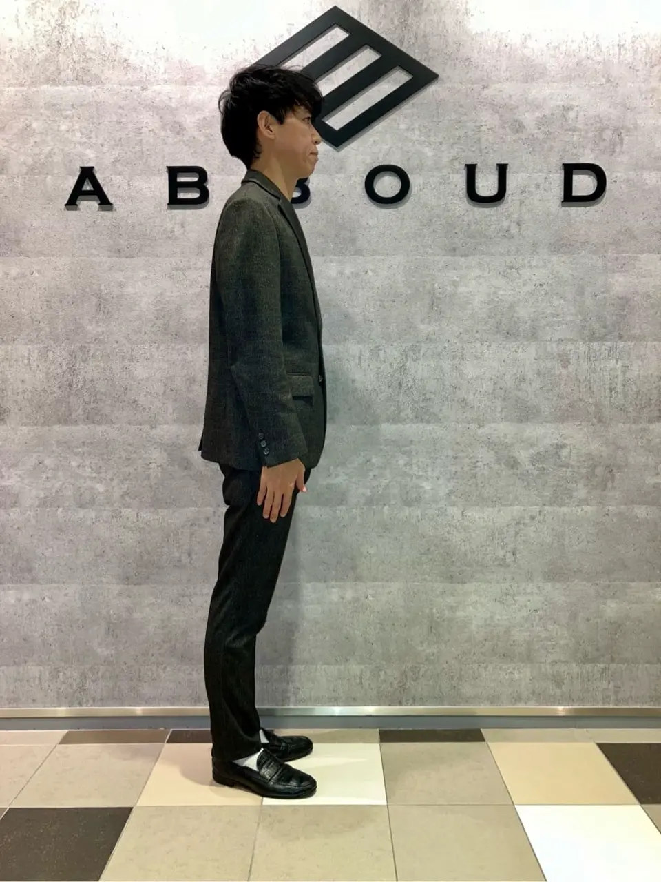 JOSEPH ABBOUD 足立 コーディネート画像