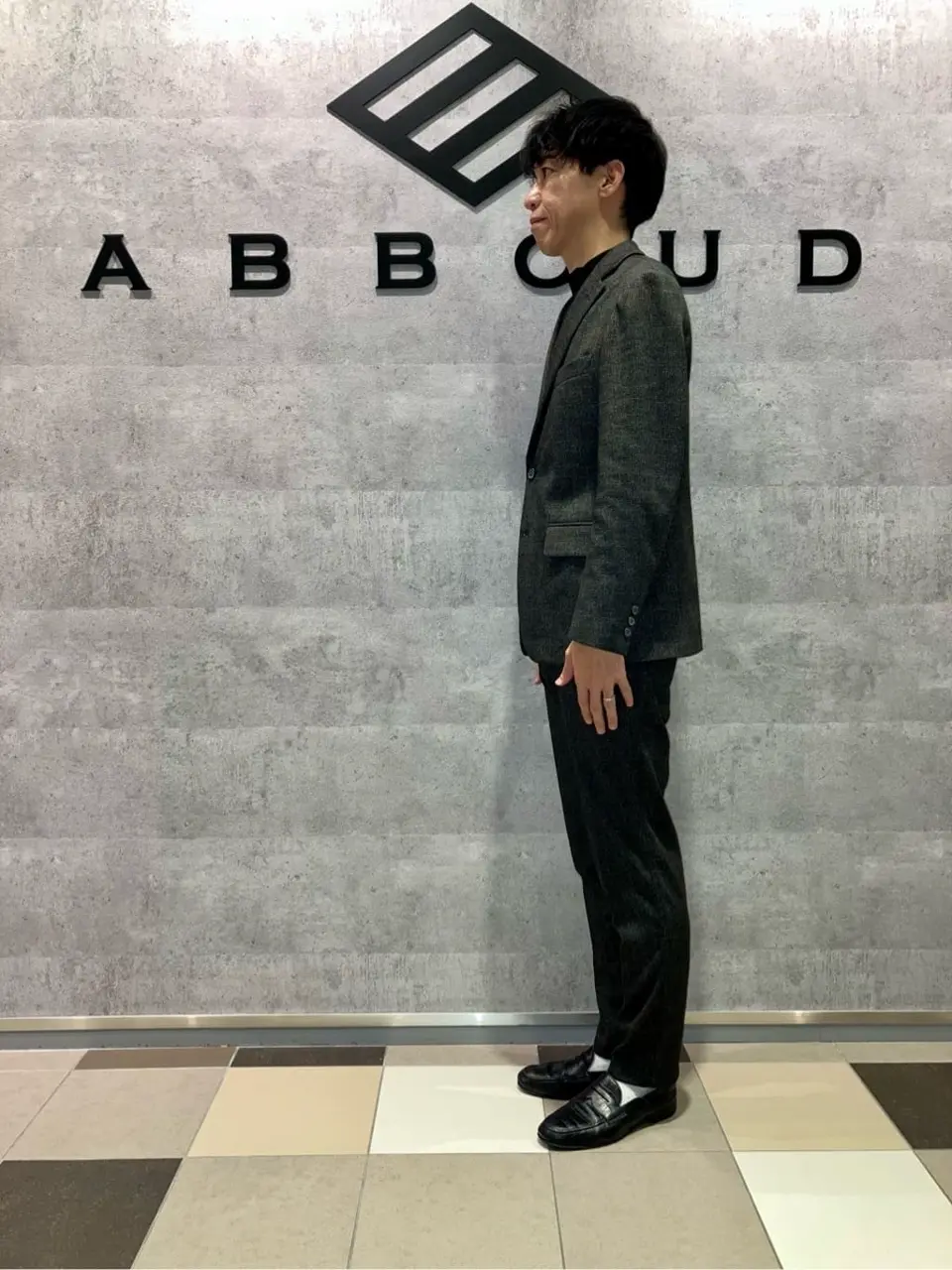 JOSEPH ABBOUD 足立 コーディネート画像