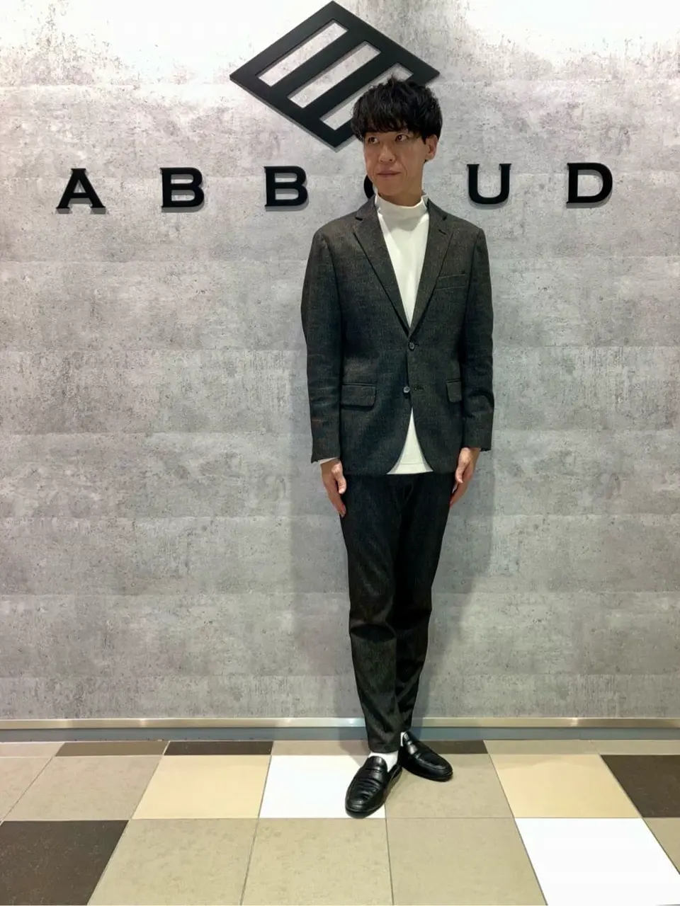 JOSEPH ABBOUD 足立 コーディネート画像