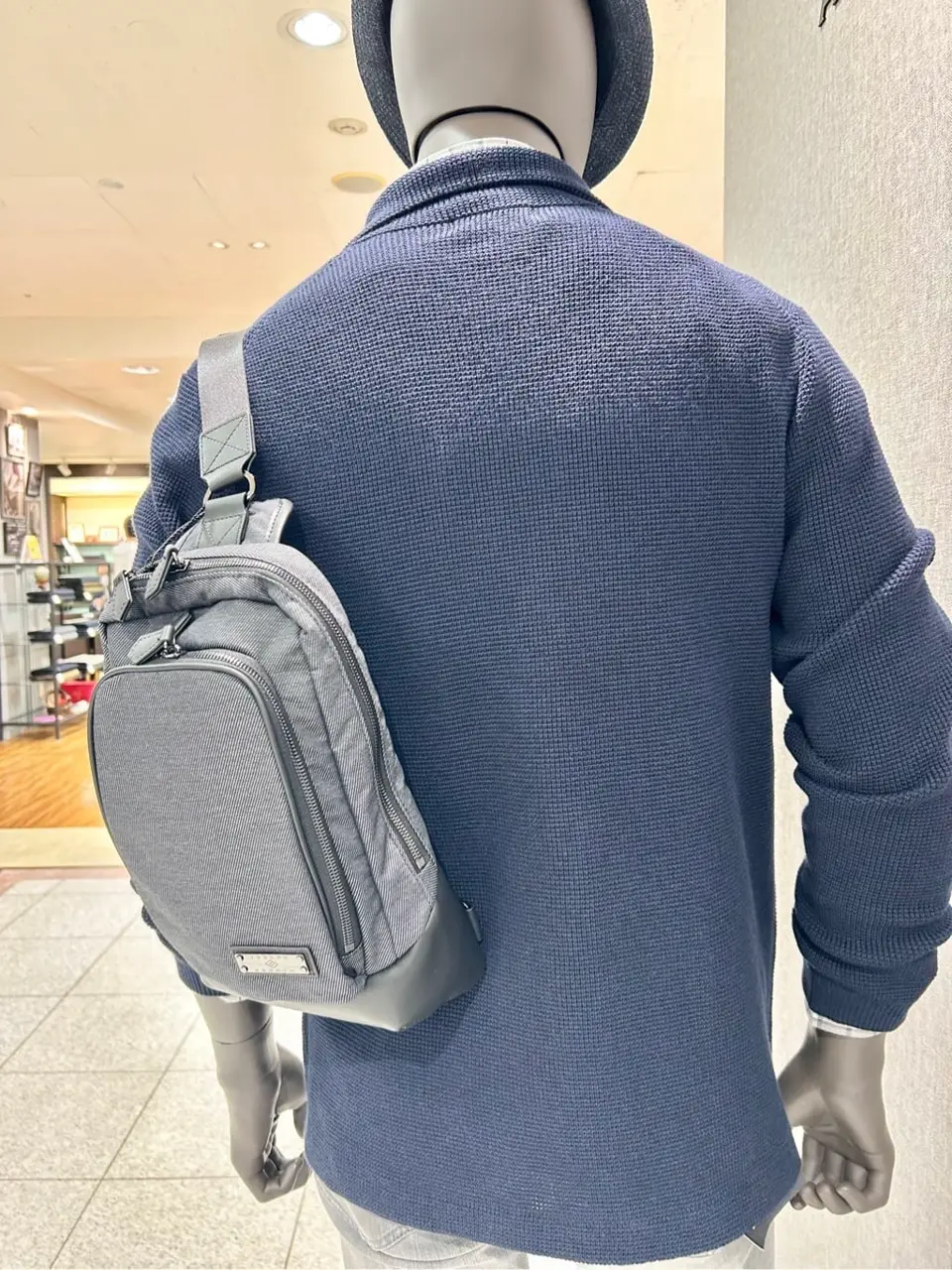 JOSEPH ABBOUD 上田 コーディネート画像