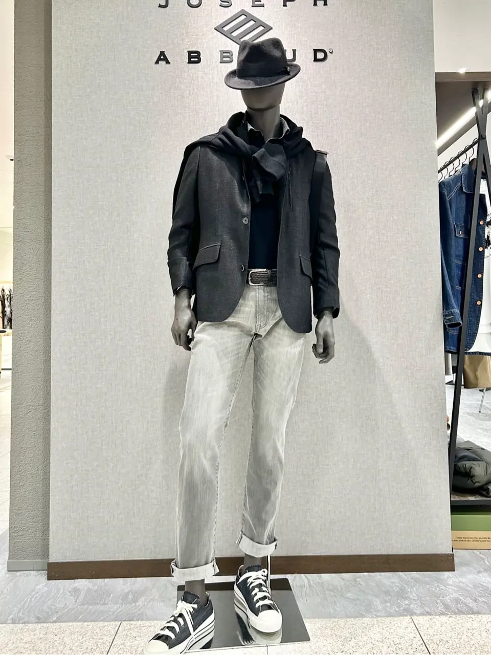 JOSEPH ABBOUD 上田 コーディネート画像