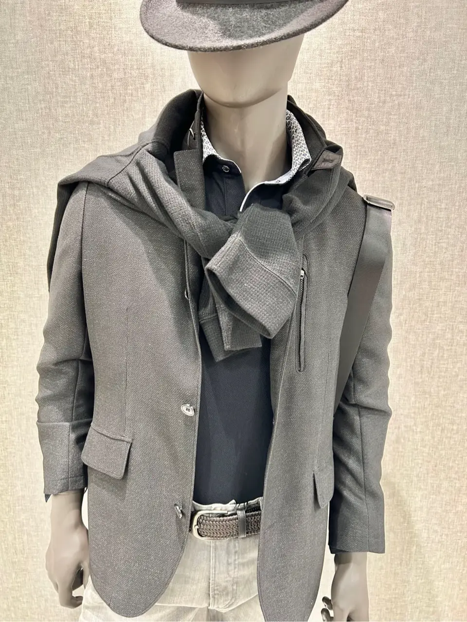 JOSEPH ABBOUD 上田 コーディネート画像