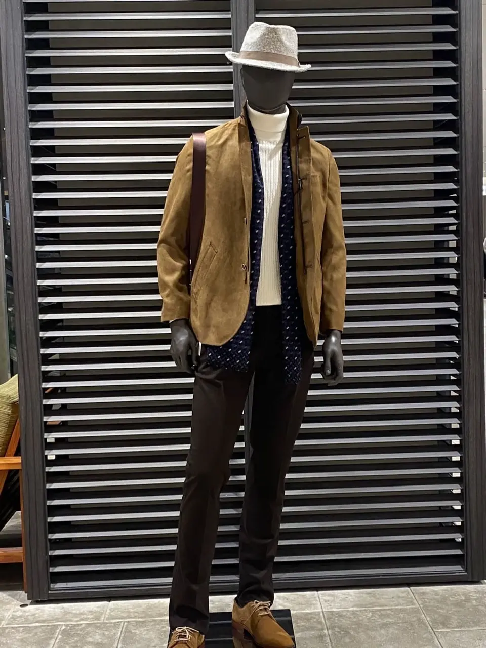 JOSEPH ABBOUD 柳原 コーディネート画像