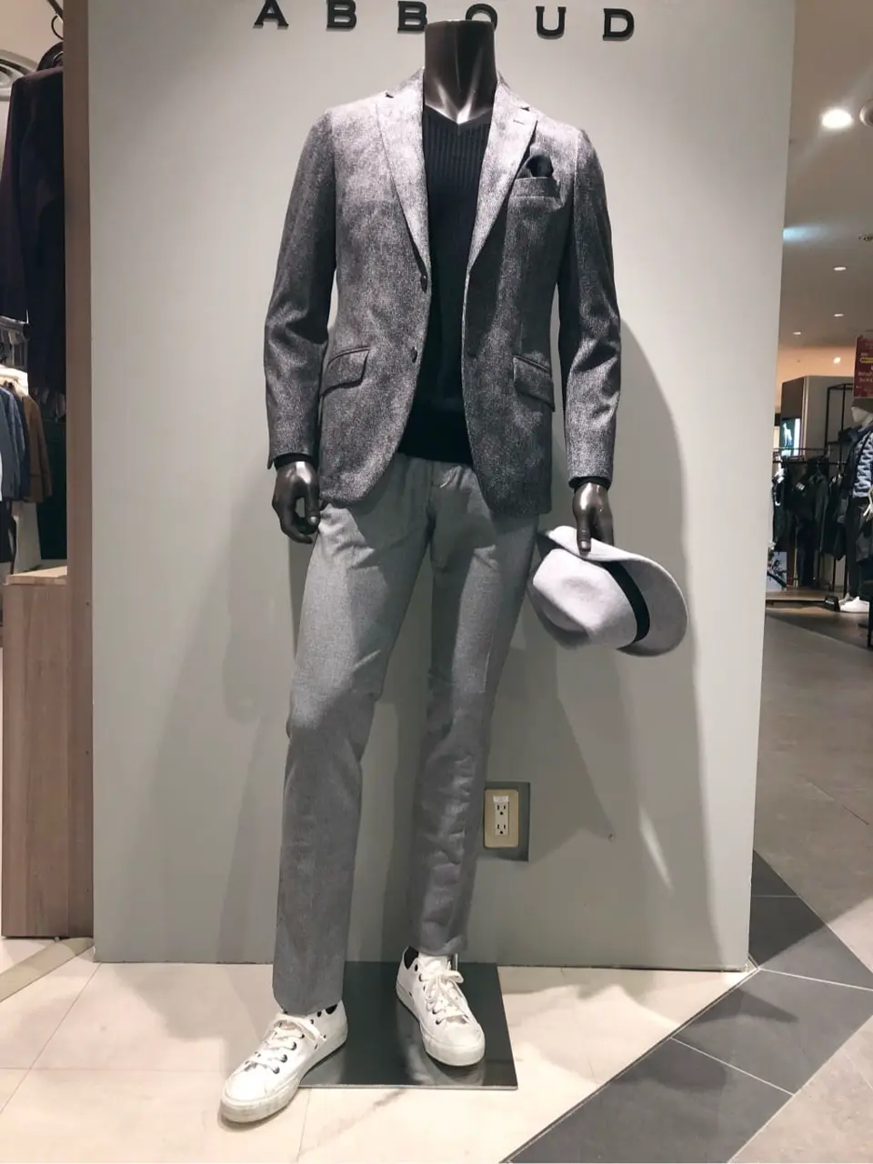 JOSEPH ABBOUD 川田 コーディネート画像