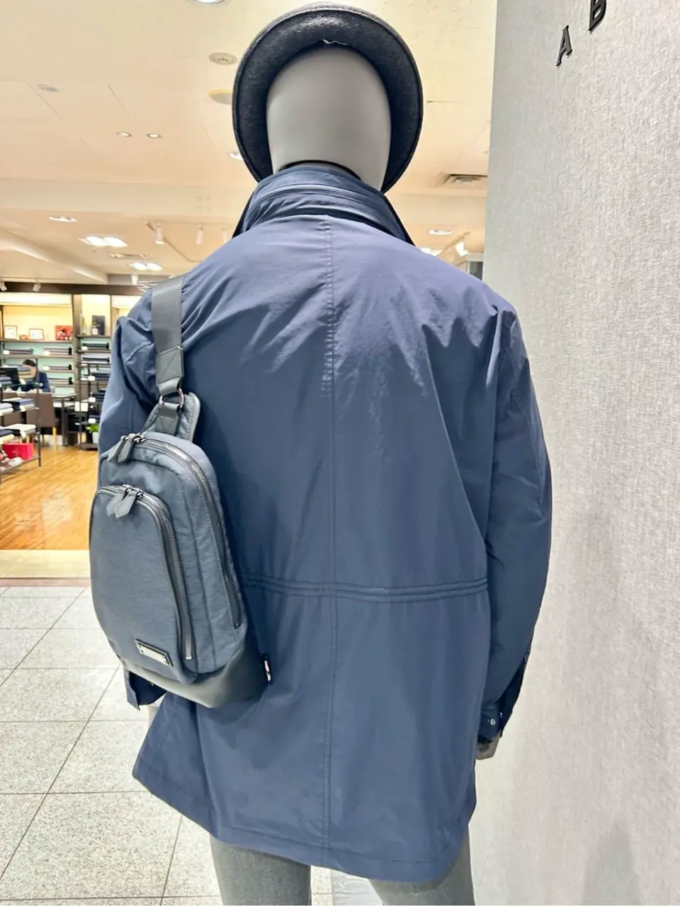 JOSEPH ABBOUD 上田 コーディネート画像