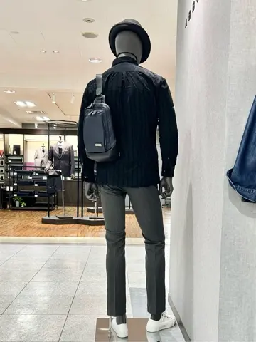 JOSEPH ABBOUD 上田 コーディネート画像