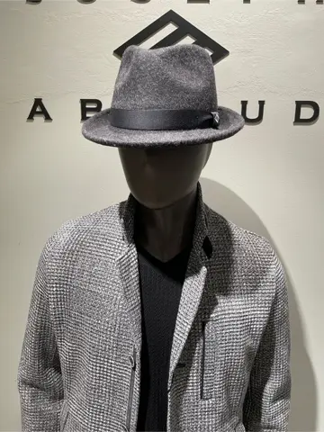 JOSEPH ABBOUD 伊津野 コーディネート画像