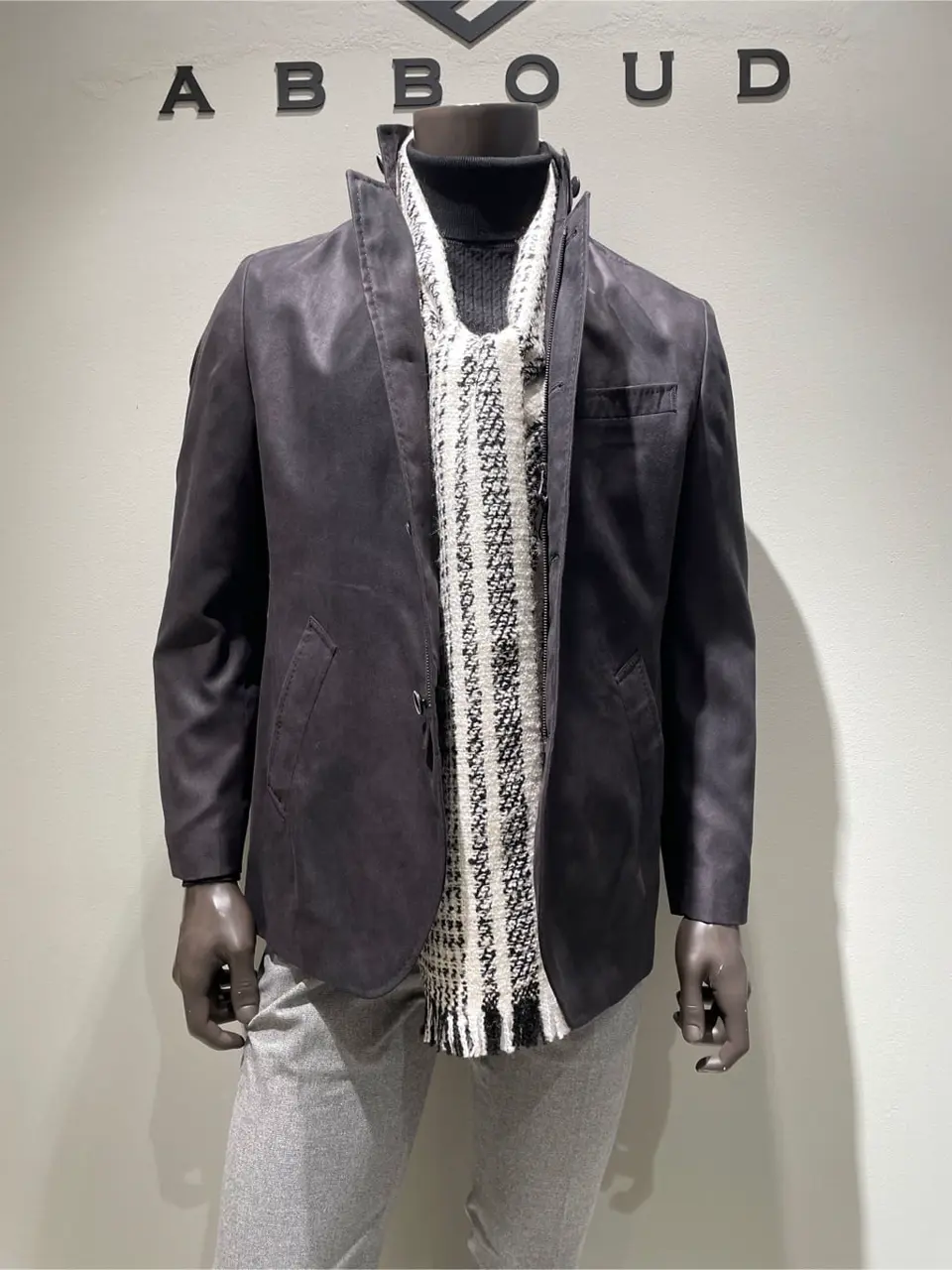 JOSEPH ABBOUD 伊津野 コーディネート画像