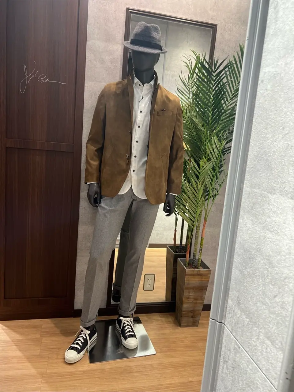 JOSEPH ABBOUD 上條 コーディネート画像