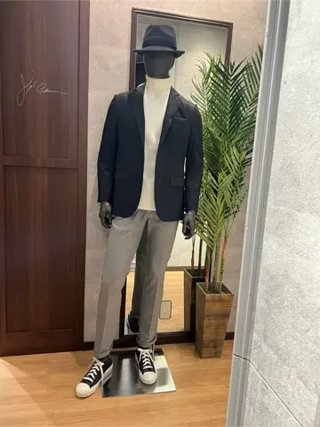 JOSEPH ABBOUD 上條 コーディネート画像