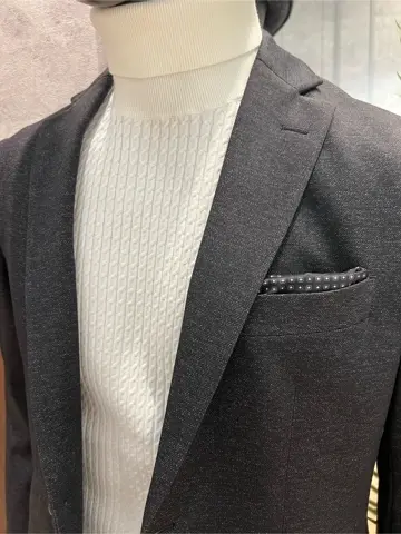 JOSEPH ABBOUD 上條 コーディネート画像