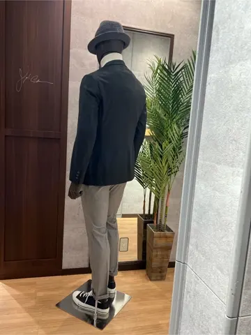 JOSEPH ABBOUD 上條 コーディネート画像