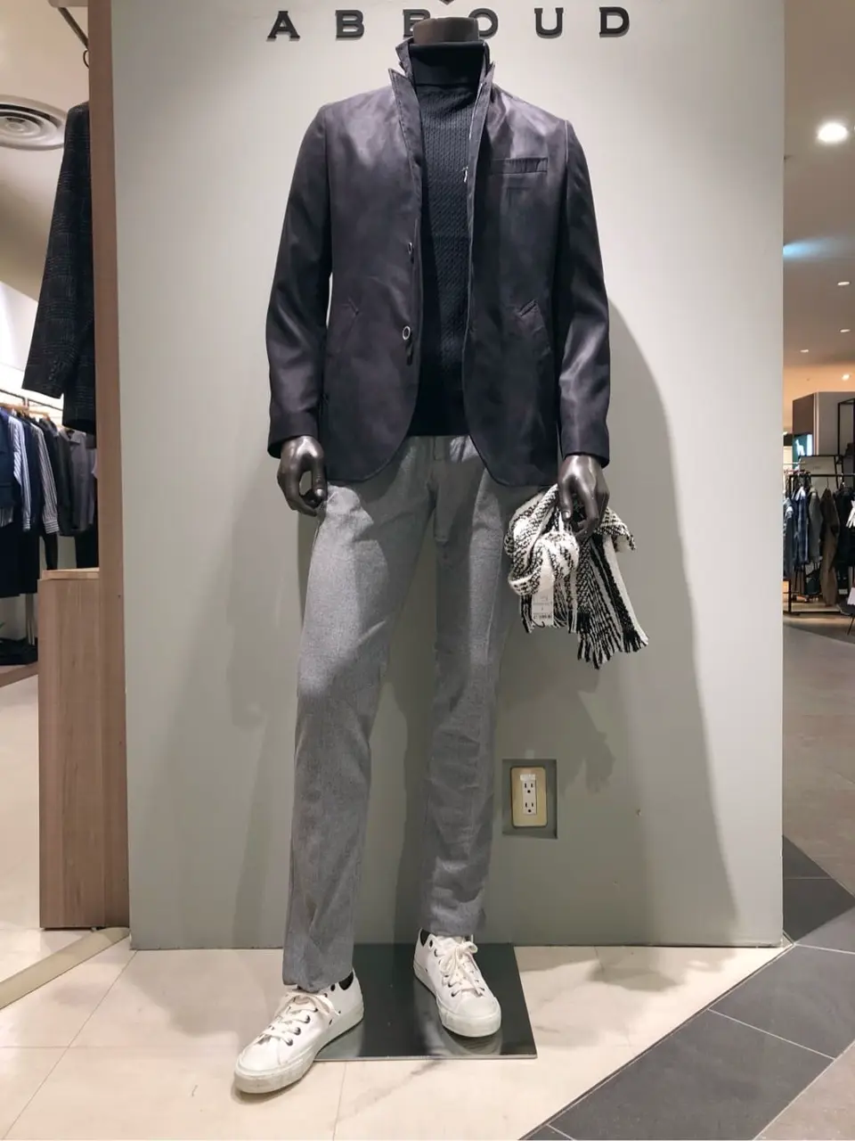 JOSEPH ABBOUD 川田 コーディネート画像