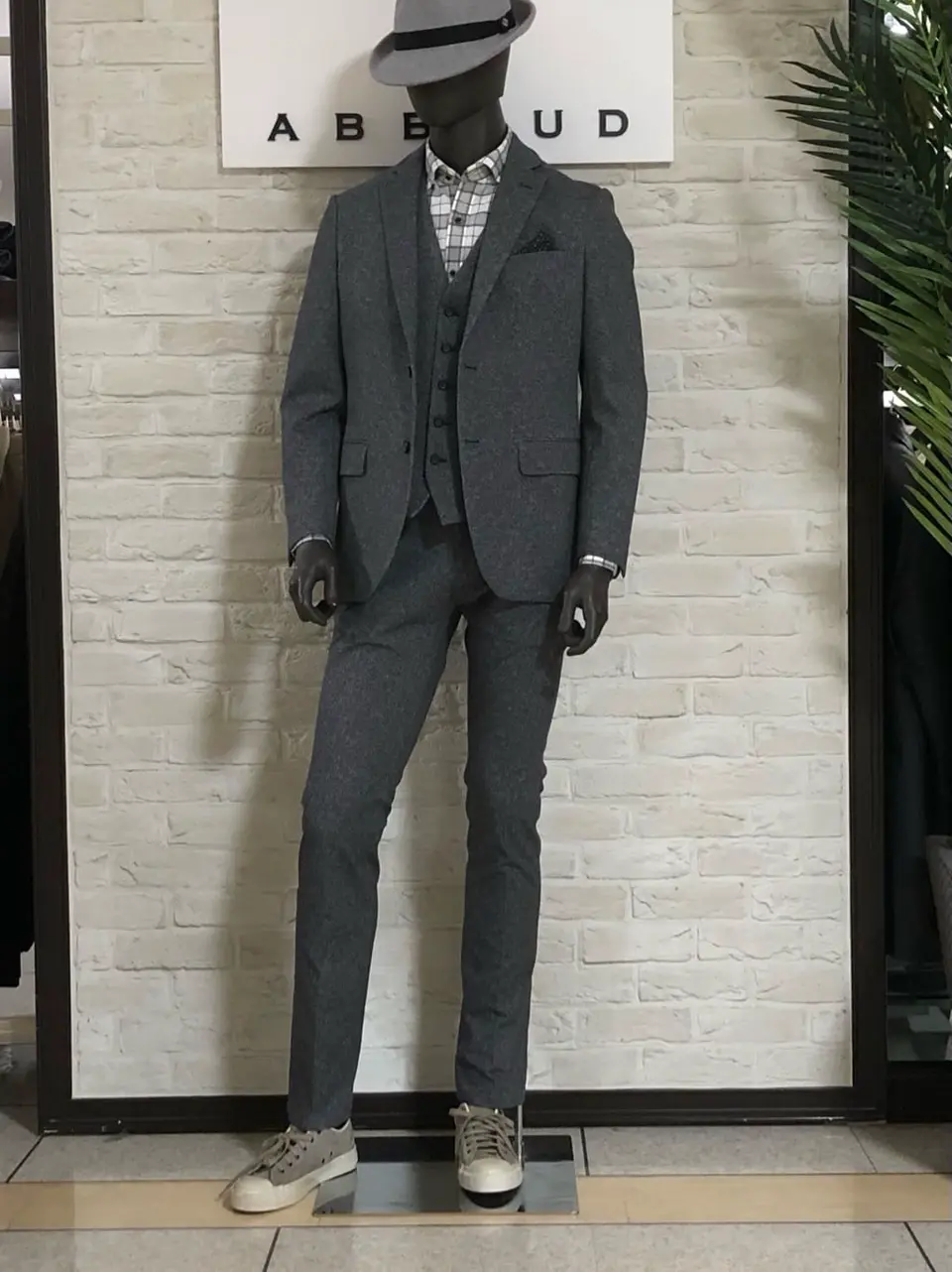 JOSEPH ABBOUD 山口 コーディネート画像