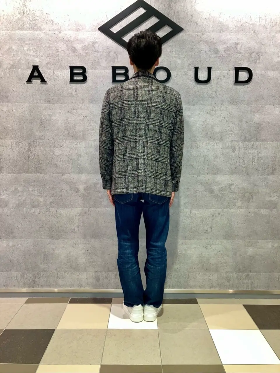 JOSEPH ABBOUD 足立 コーディネート画像