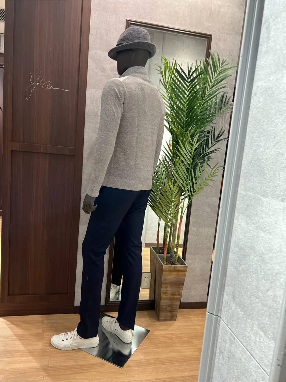 JOSEPH ABBOUD 上條 コーディネート画像