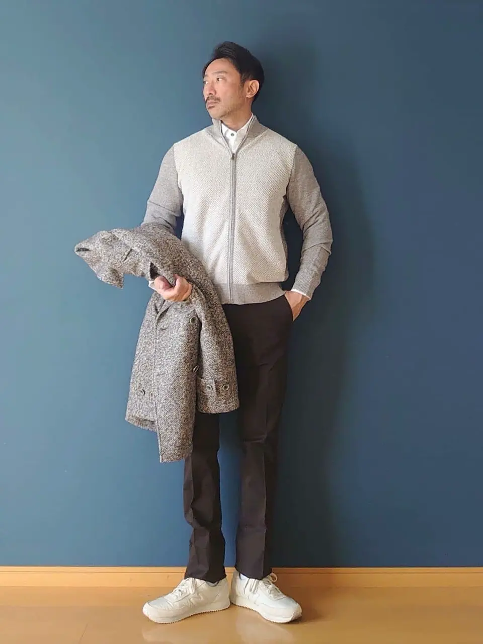 JOSEPH ABBOUD 安東 コーディネート画像