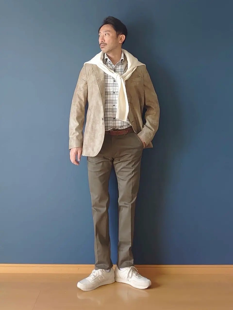 JOSEPH ABBOUD 安東 コーディネート画像