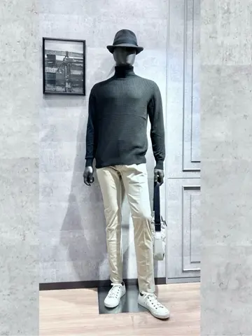 JOSEPH ABBOUD 二澤 コーディネート画像