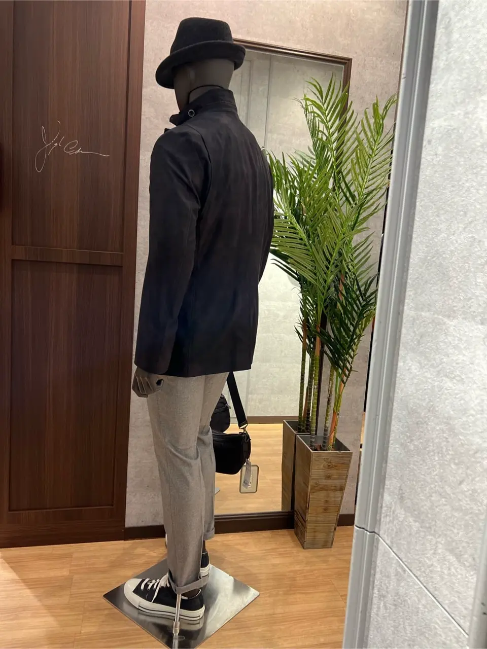 JOSEPH ABBOUD 上條 コーディネート画像