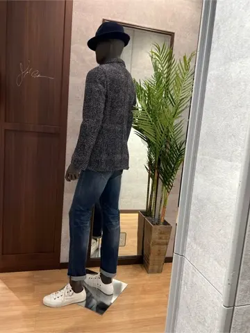 JOSEPH ABBOUD 上條 コーディネート画像