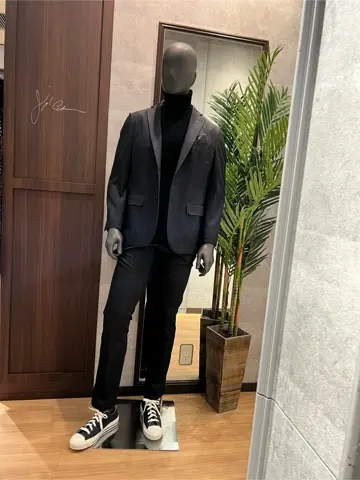 JOSEPH ABBOUD 上條 コーディネート画像