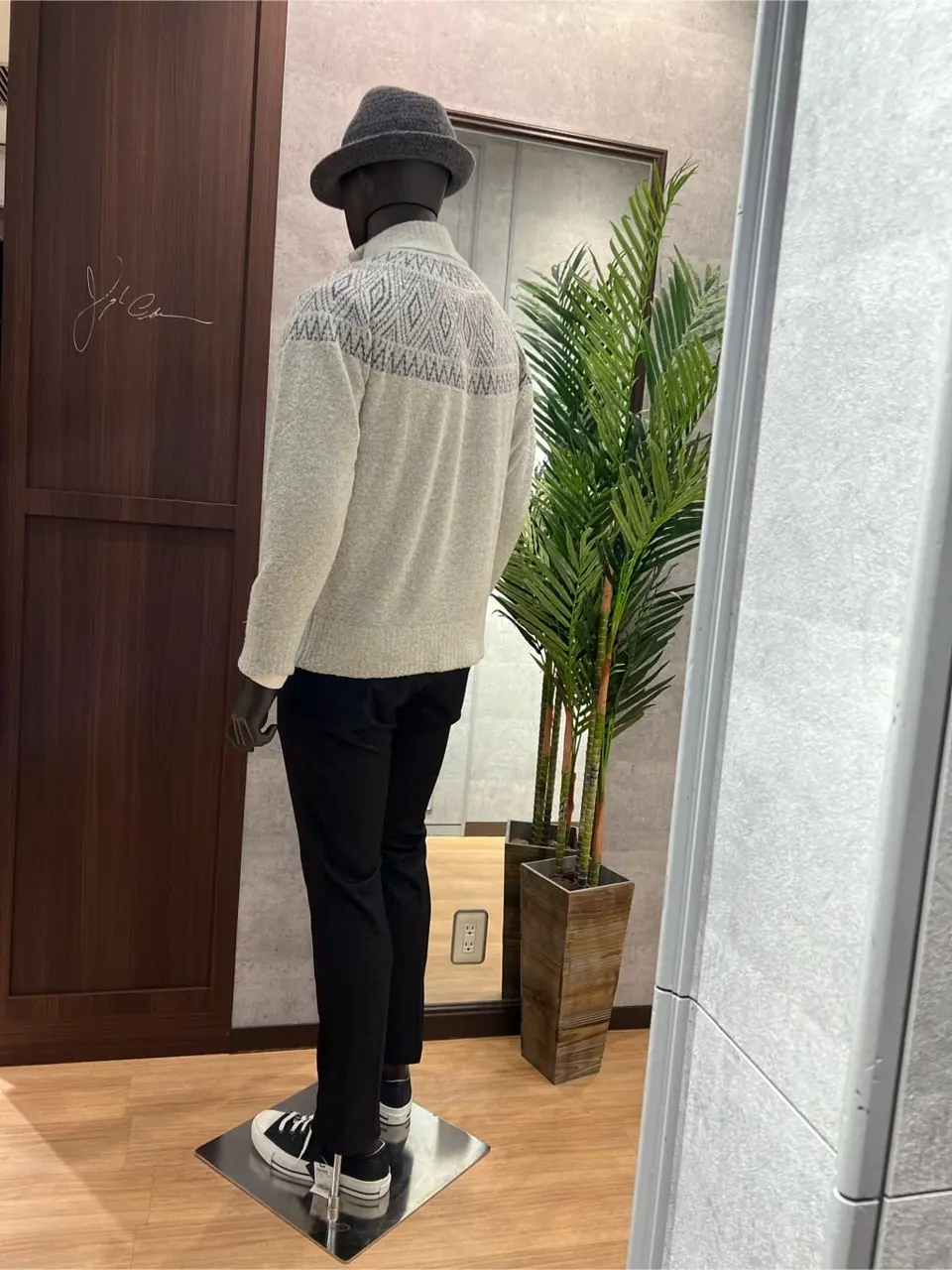 JOSEPH ABBOUD 上條 コーディネート画像