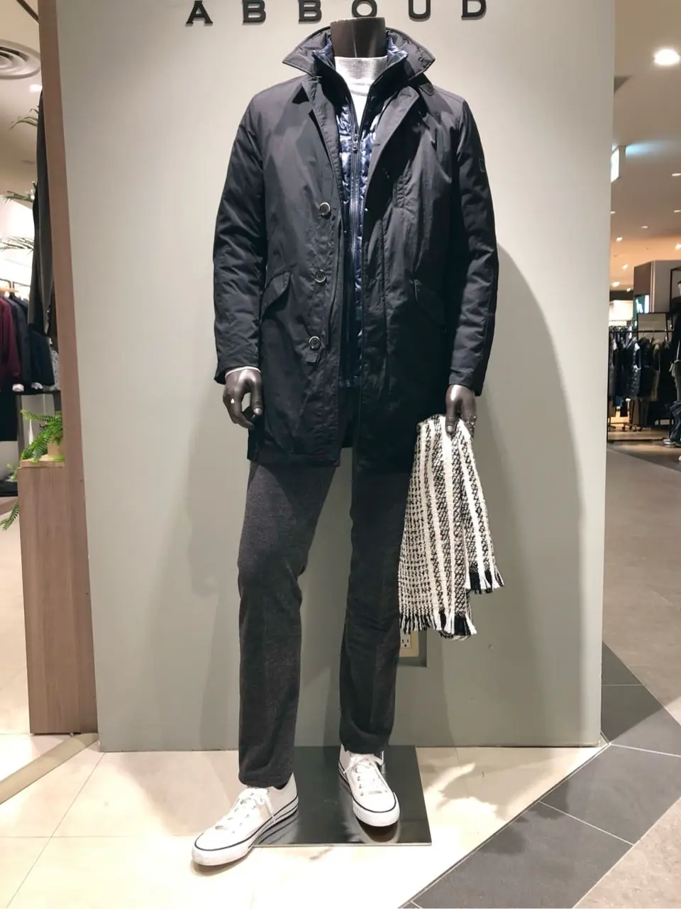 JOSEPH ABBOUD 川田 コーディネート画像