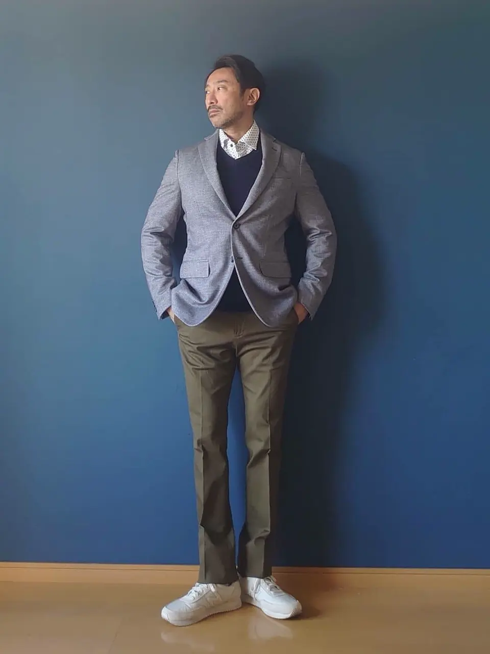 JOSEPH ABBOUD 安東 コーディネート画像