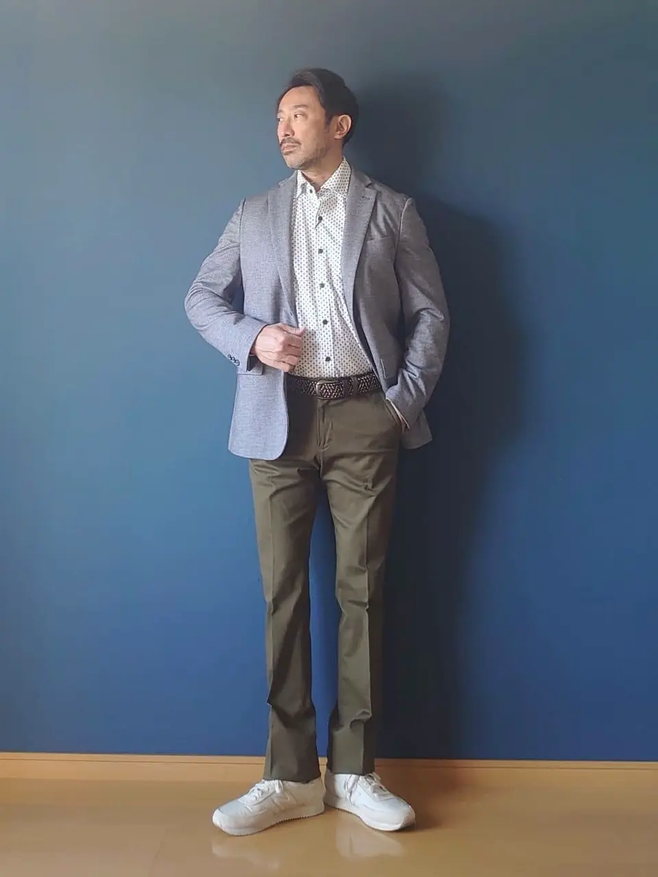 JOSEPH ABBOUD 安東 コーディネート画像