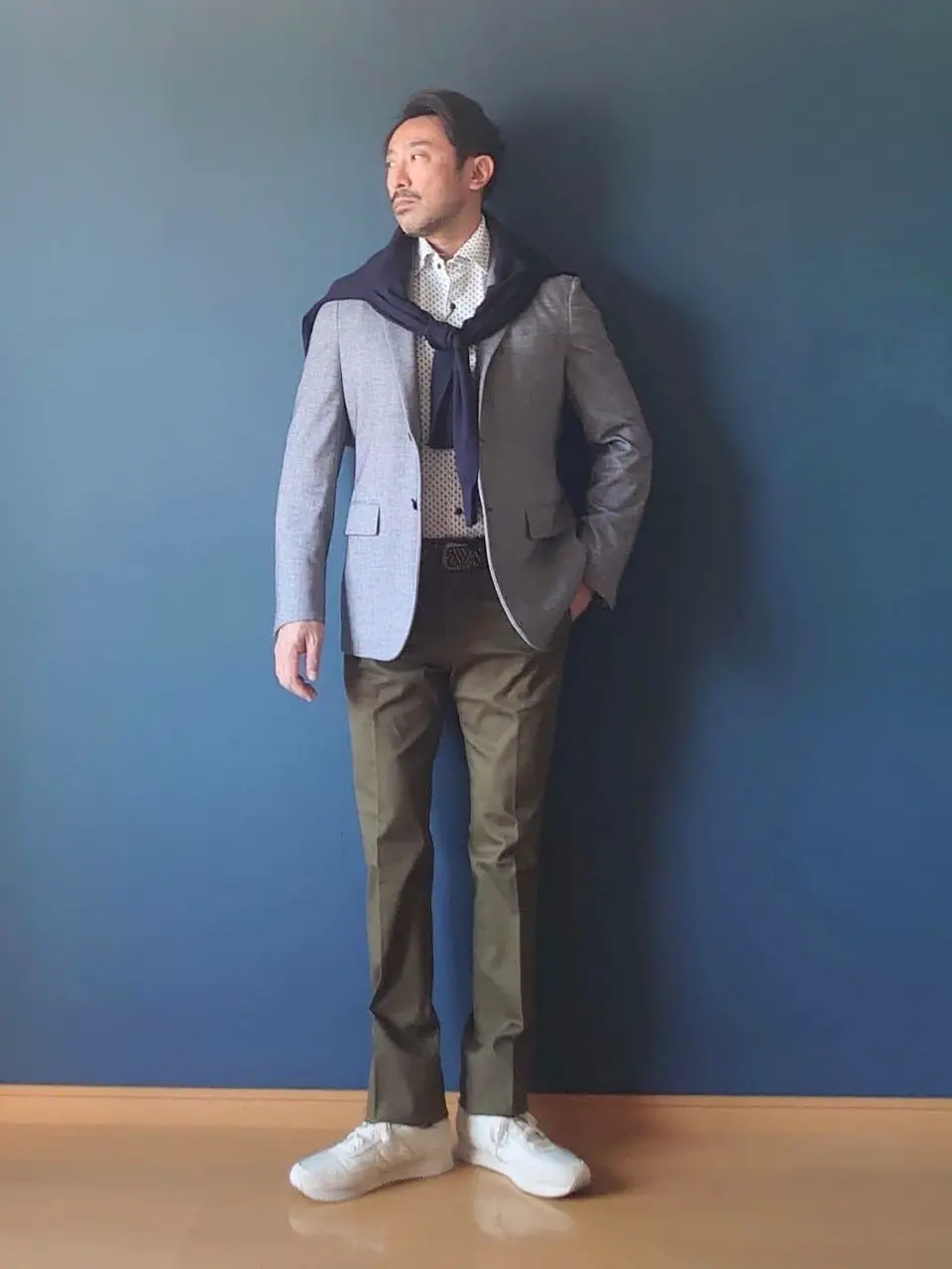 JOSEPH ABBOUD 安東 コーディネート画像