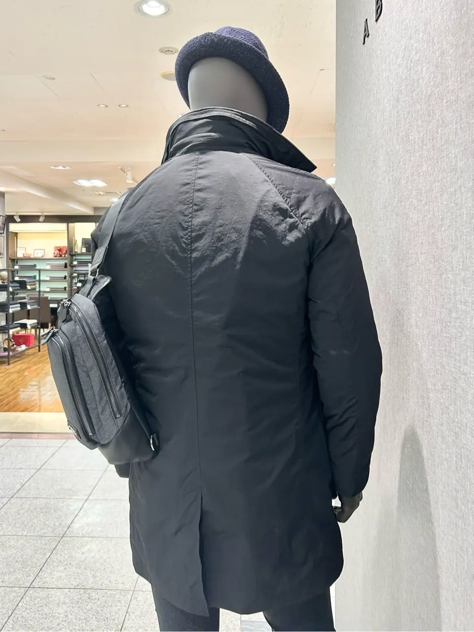 JOSEPH ABBOUD 上田 コーディネート画像