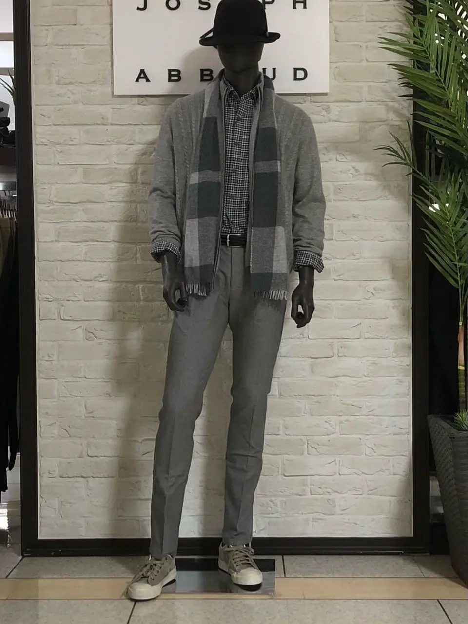 JOSEPH ABBOUD 山口 コーディネート画像